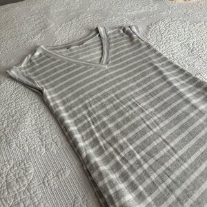 Athleta Gray & White Striped Short Sleeve Newport Sweatshirt Dress Women's Small
